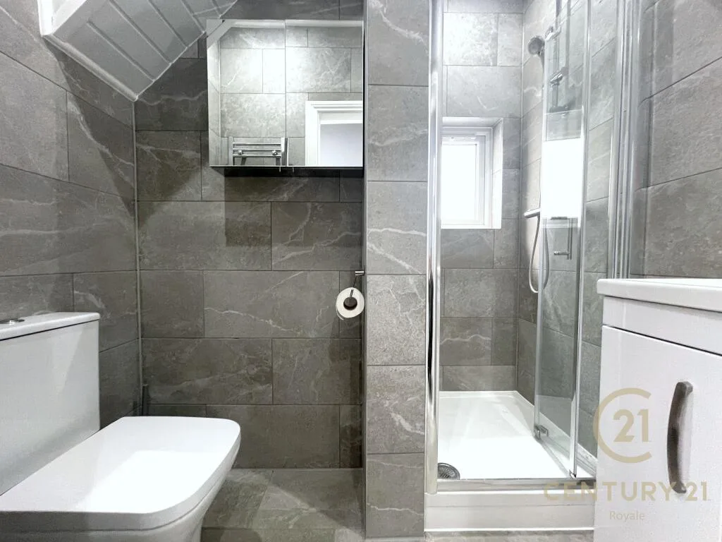1 bedroom house share for rent