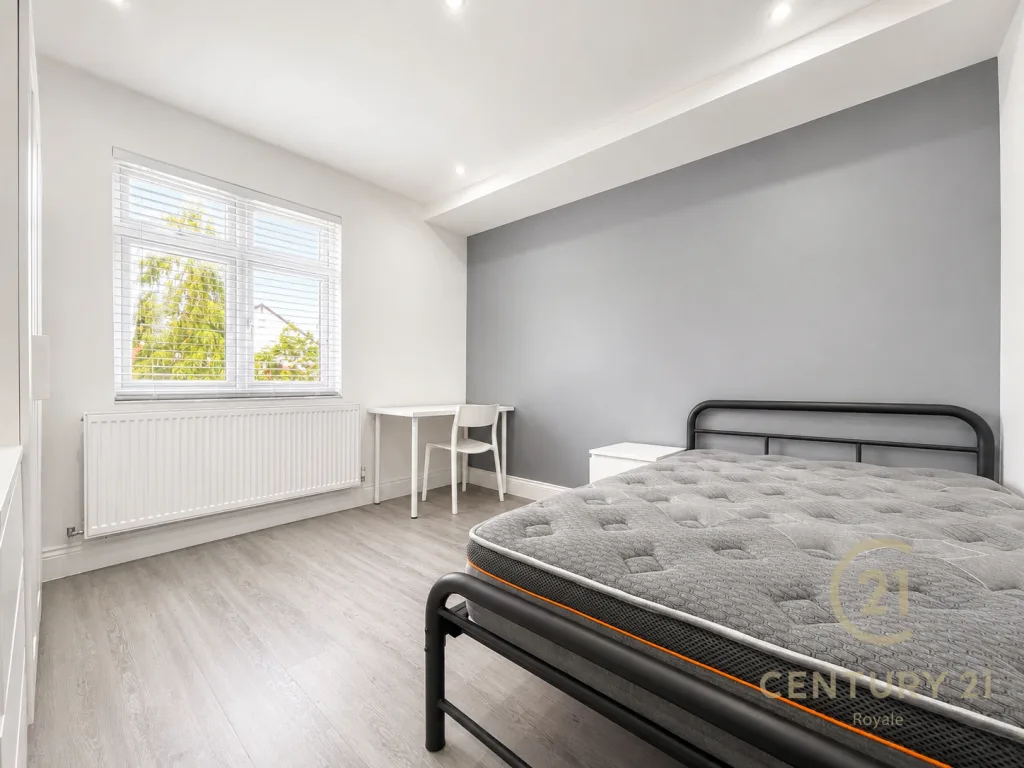 1 bedroom house share for rent