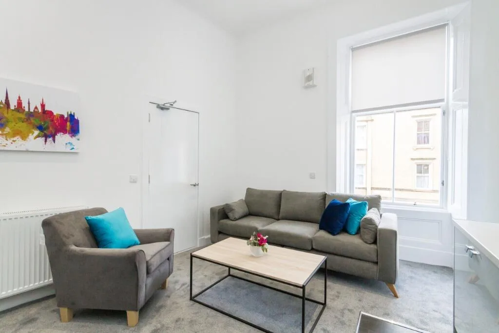 4 bedroom flat for rent