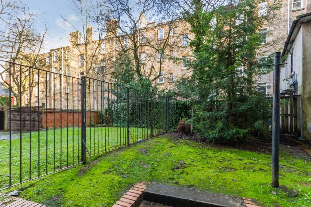 4 bedroom flat for rent