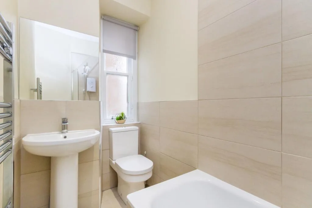 4 bedroom flat for rent