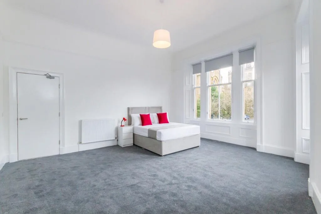 4 bedroom flat for rent
