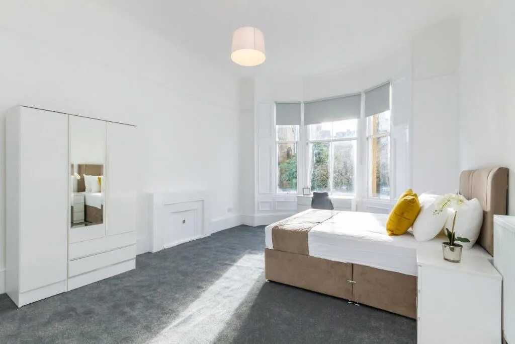 4 bedroom flat for rent