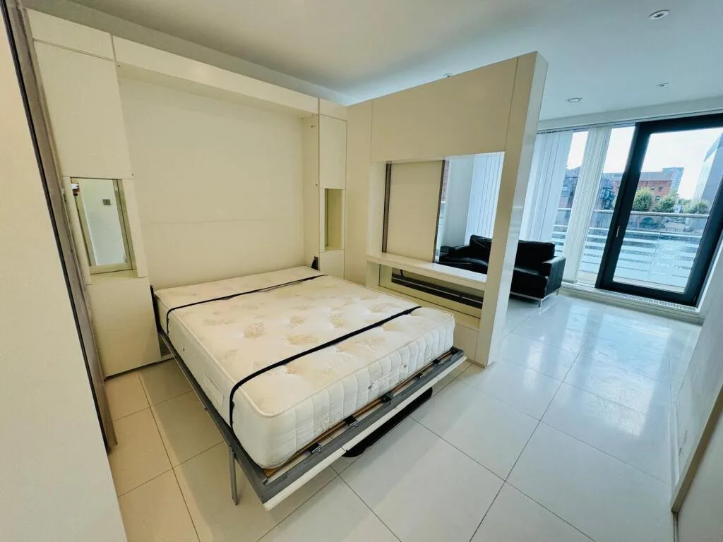 Studio flat for rent