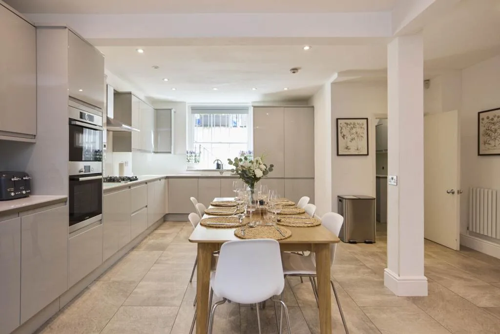 5 bedroom house for rent