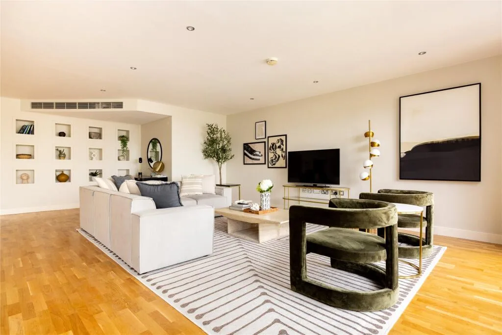 3 bedroom flat for rent