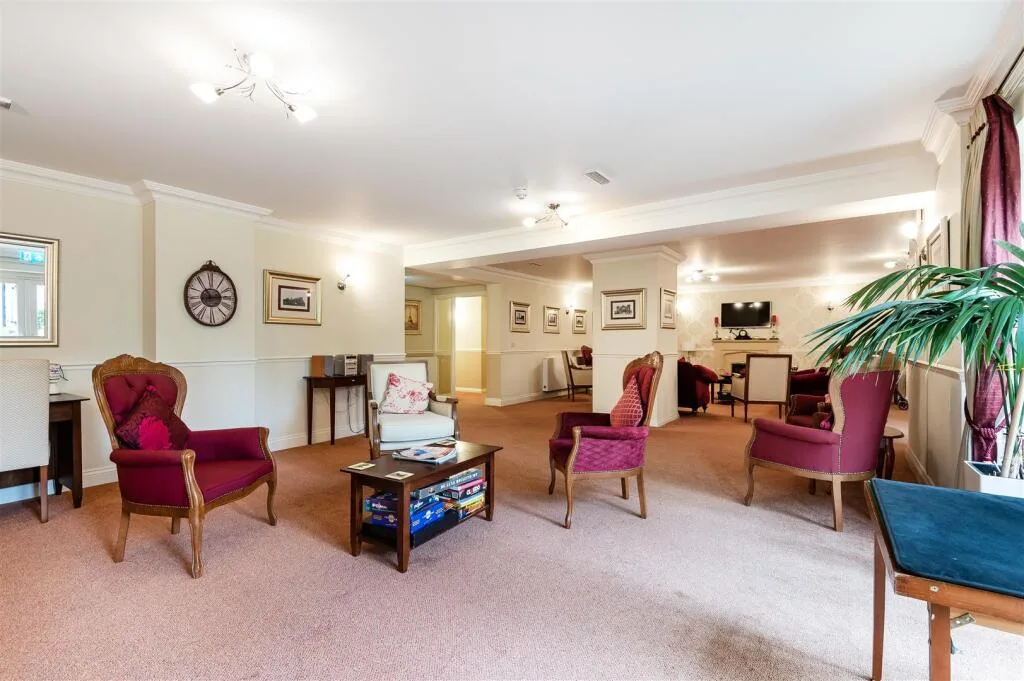 1 bedroom retirement property for rent