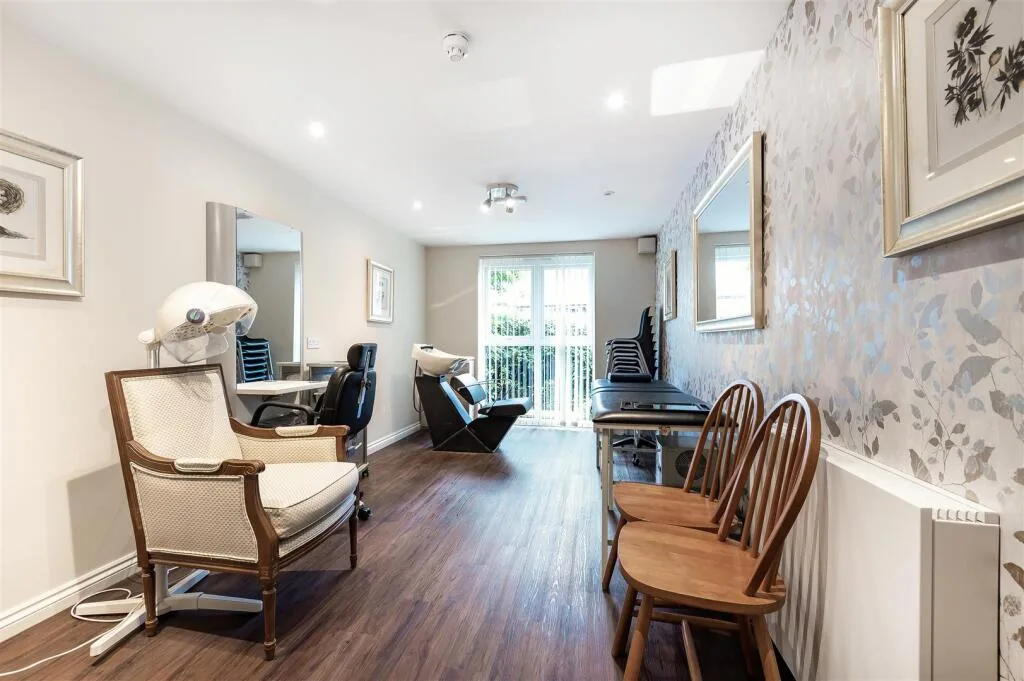 1 bedroom retirement property for rent