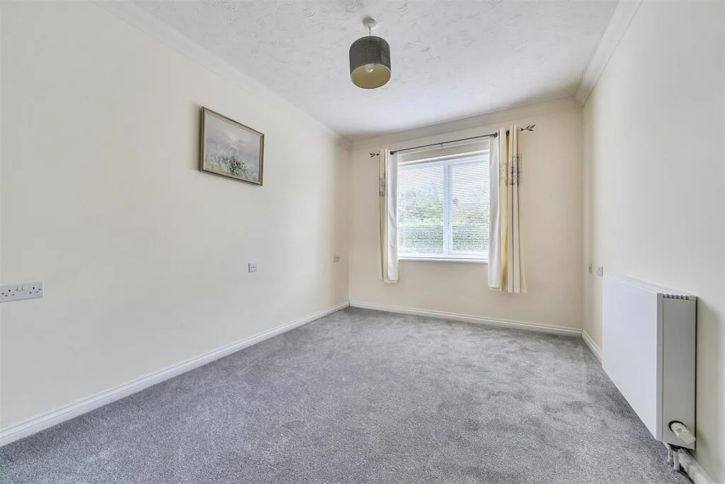 1 bedroom retirement property for rent