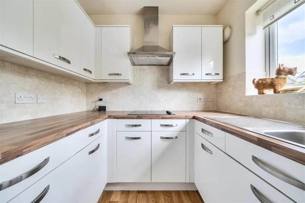 1 bedroom retirement property for rent