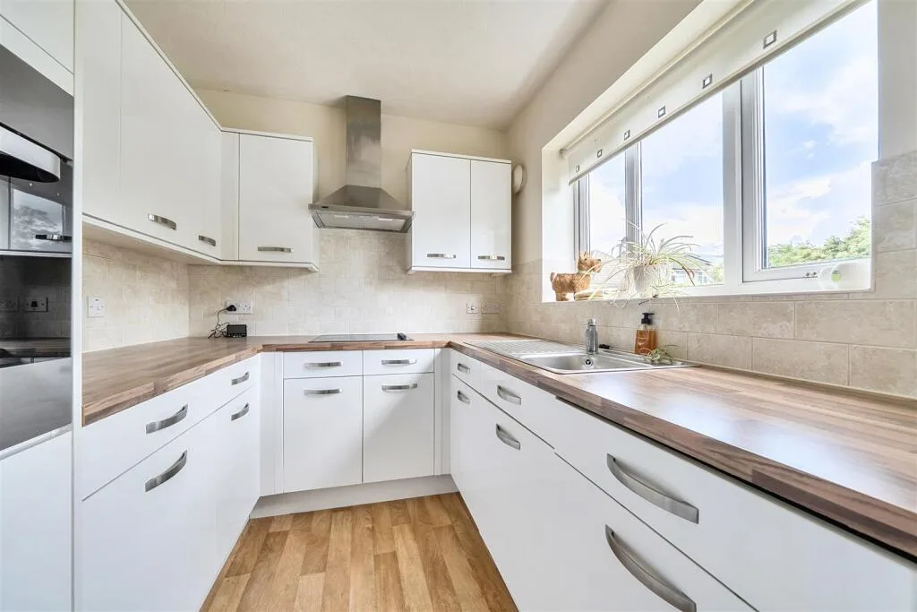 1 bedroom retirement property for rent