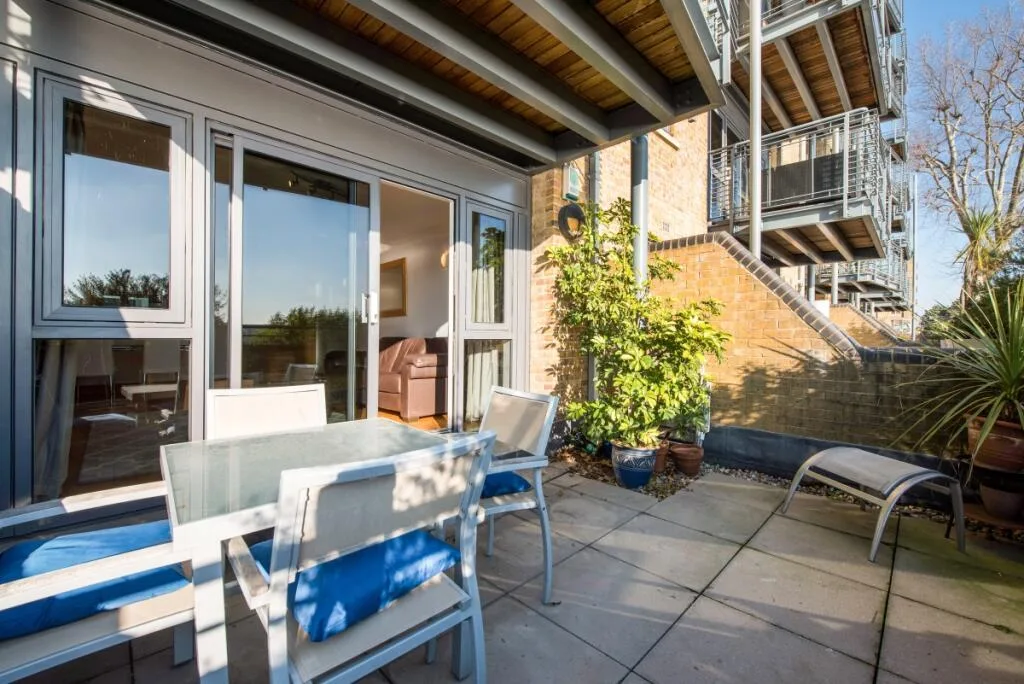 2 bedroom flat for rent