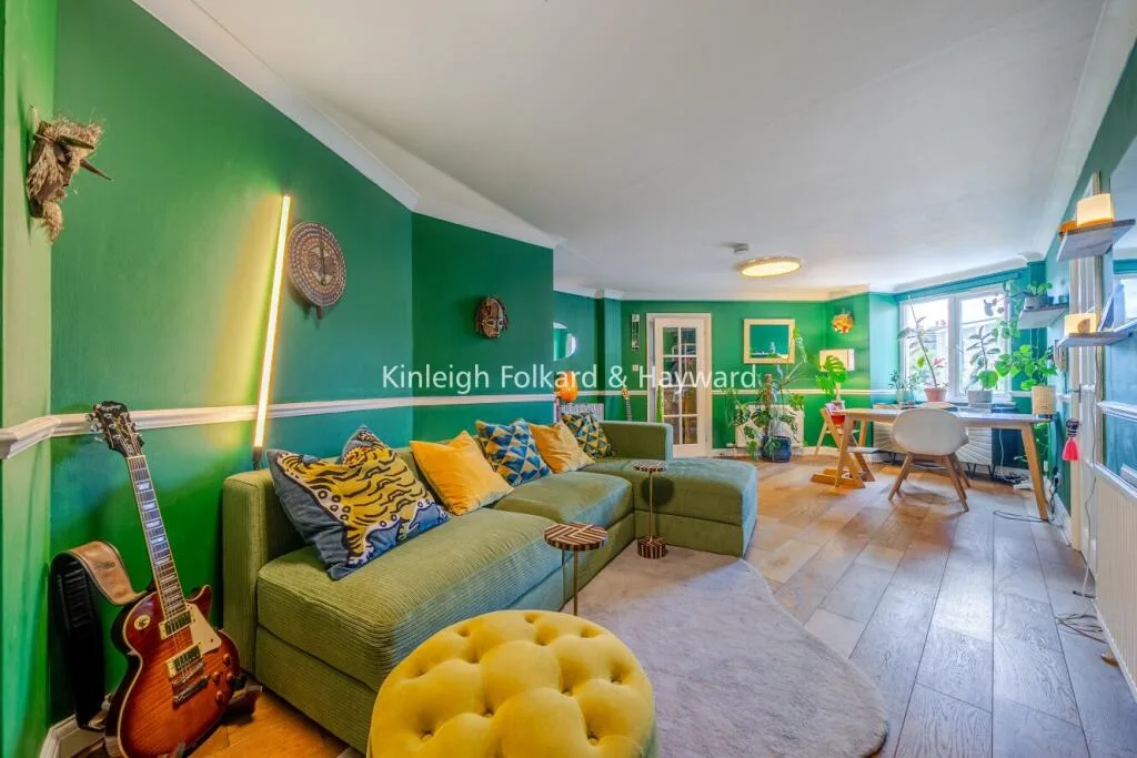 3 bedroom flat for rent