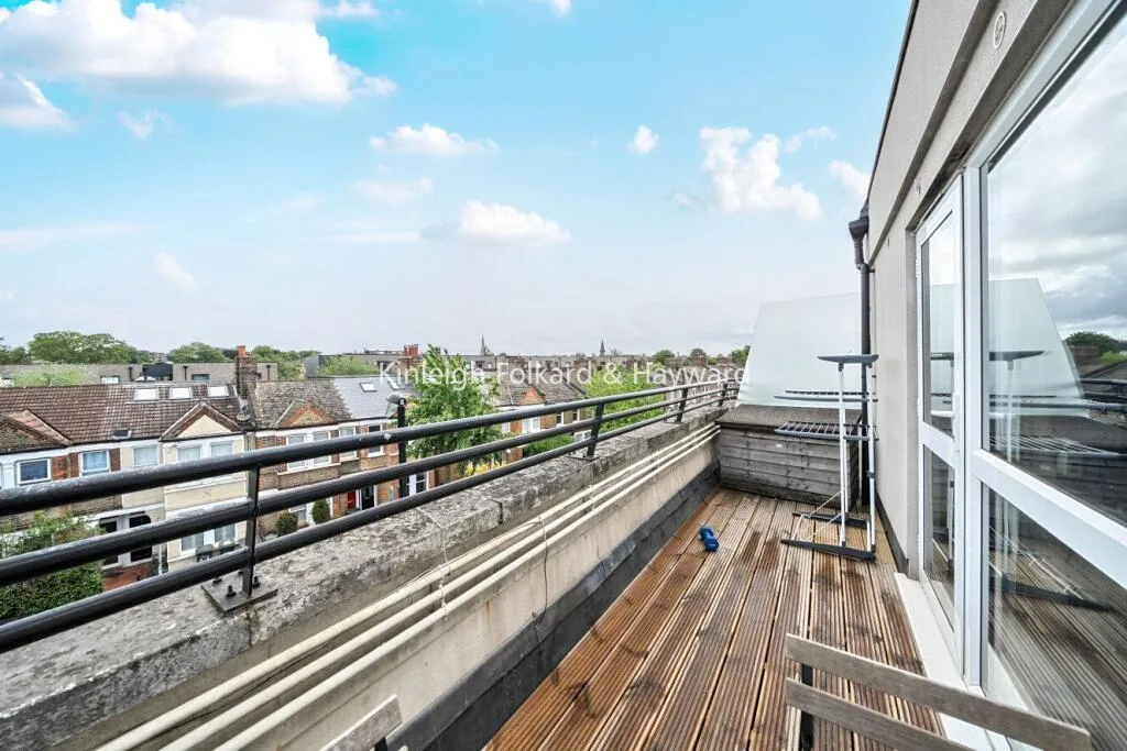 3 bedroom flat for rent