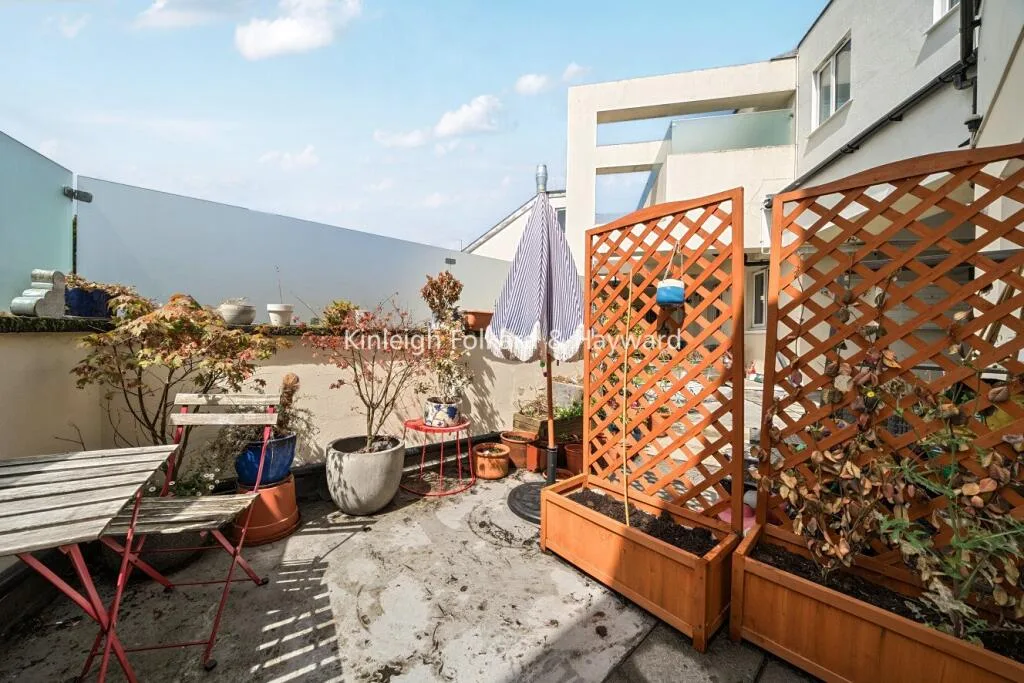 3 bedroom flat for rent