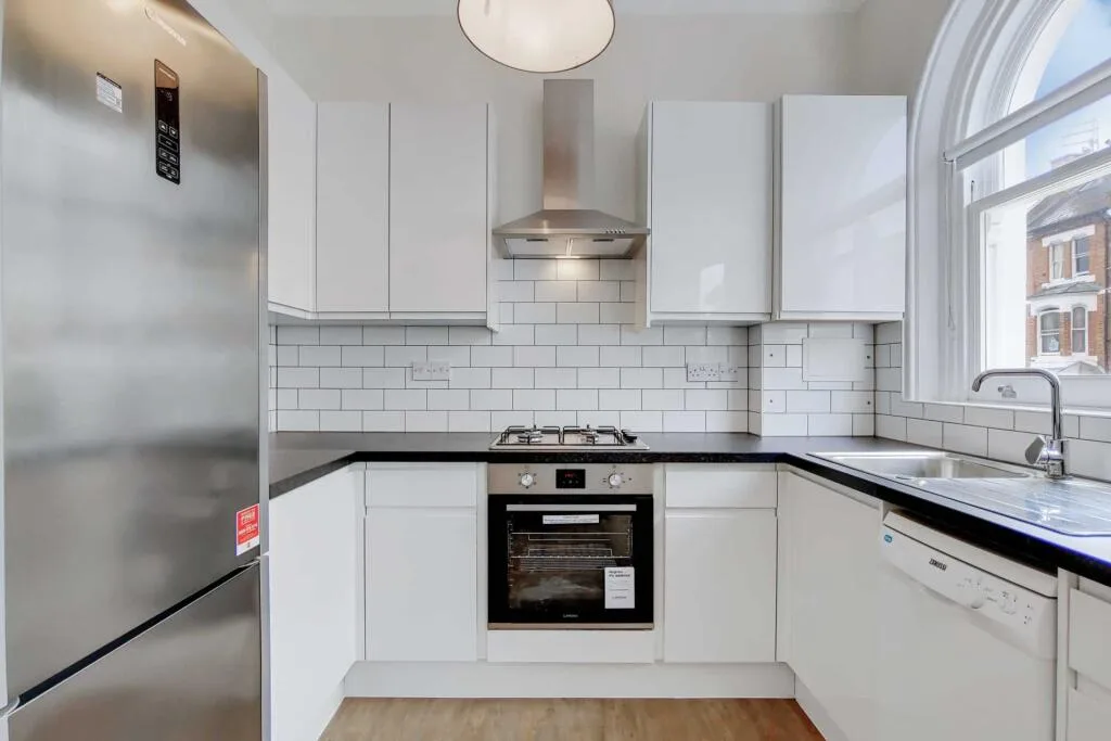 3 bedroom flat for rent