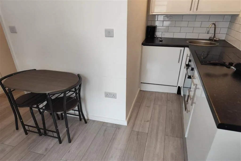 Studio flat for rent