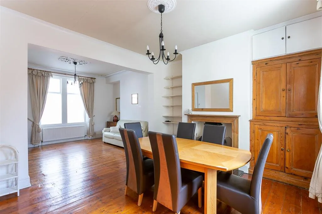 2 bedroom terraced house for rent