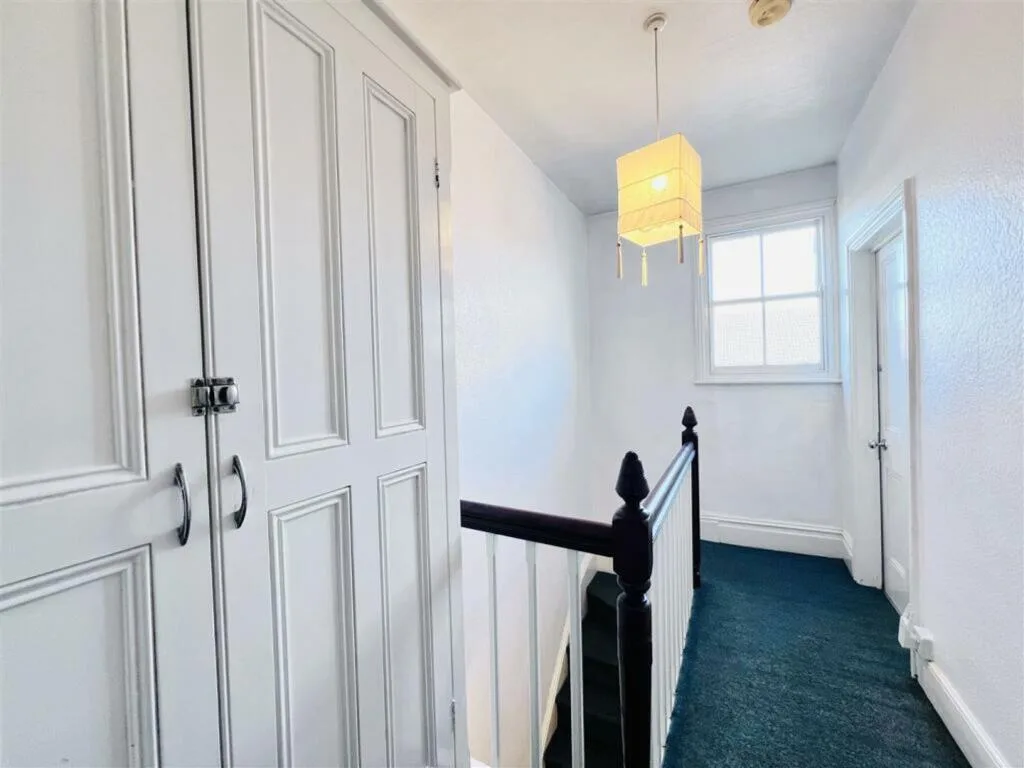 1 bedroom semi-detached house for rent