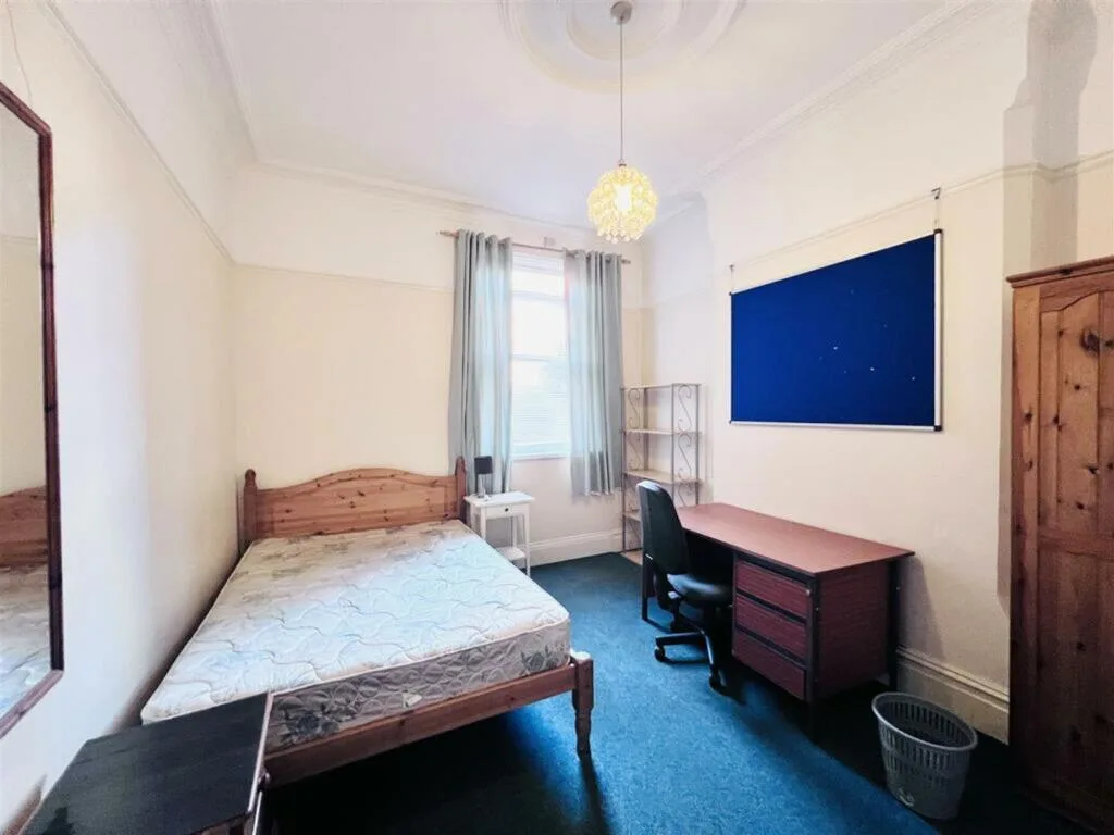 1 bedroom semi-detached house for rent