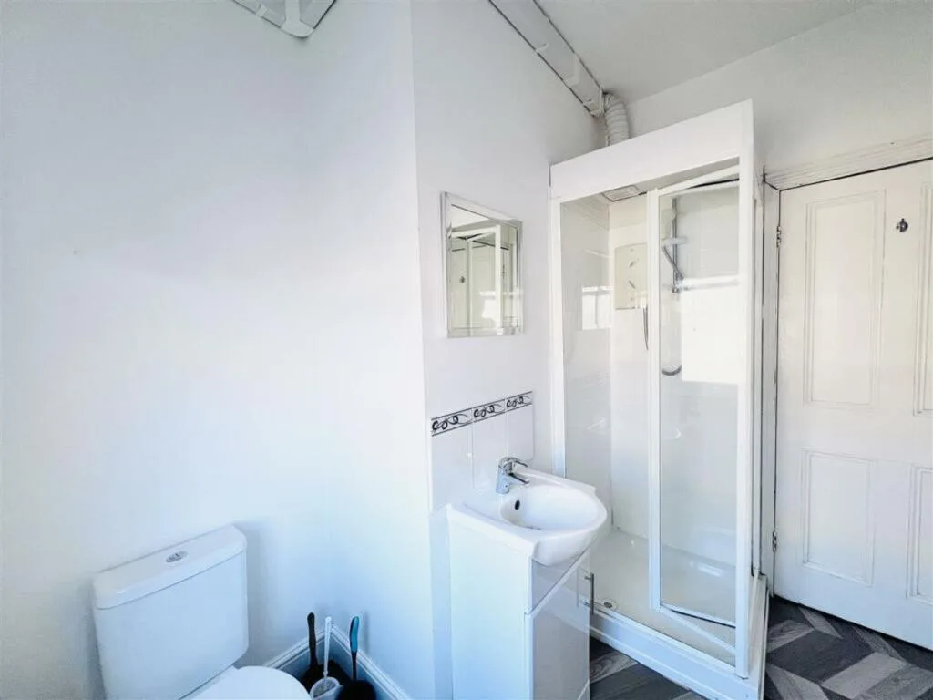 1 bedroom semi-detached house for rent