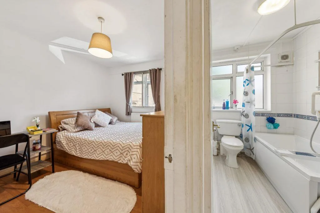 2 bedroom maisonette for rent