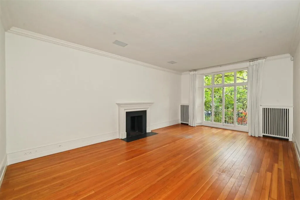 5 bedroom detached house for rent