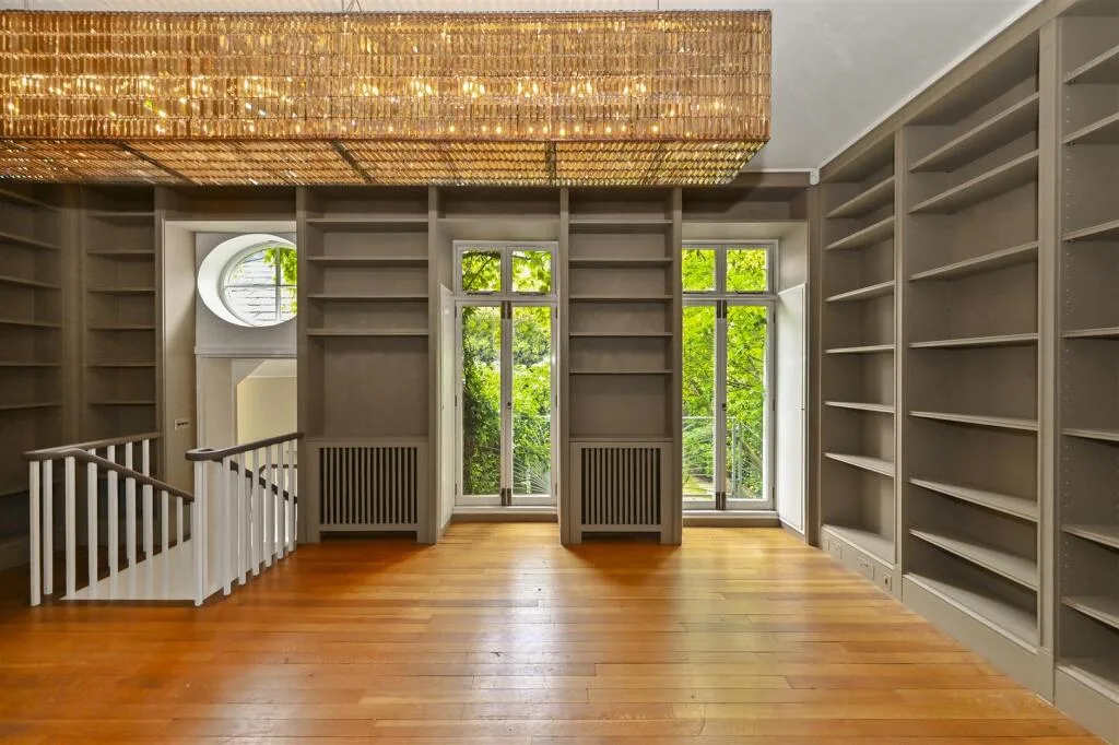5 bedroom detached house for rent