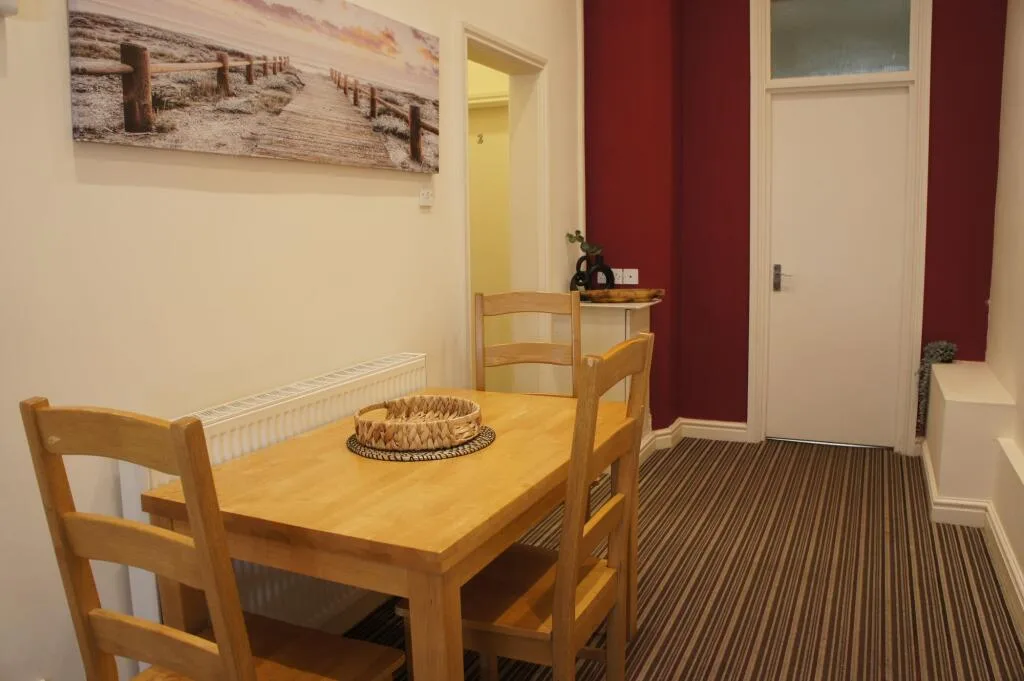 3 bedroom flat for rent