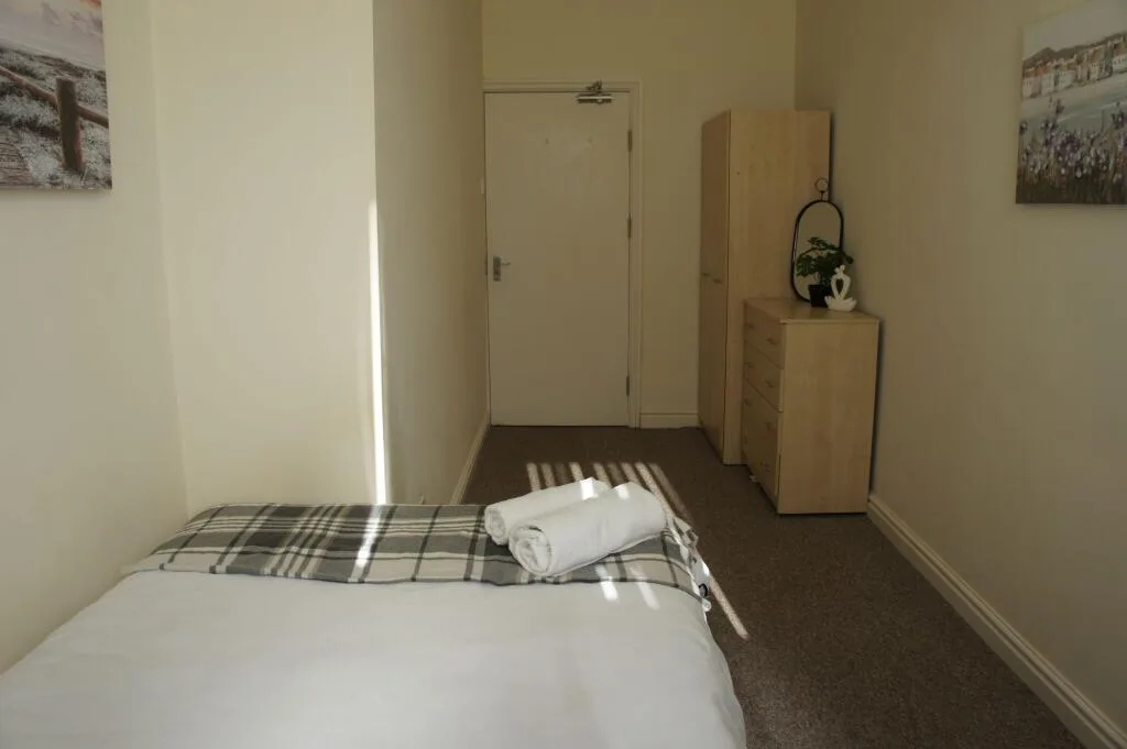 3 bedroom flat for rent
