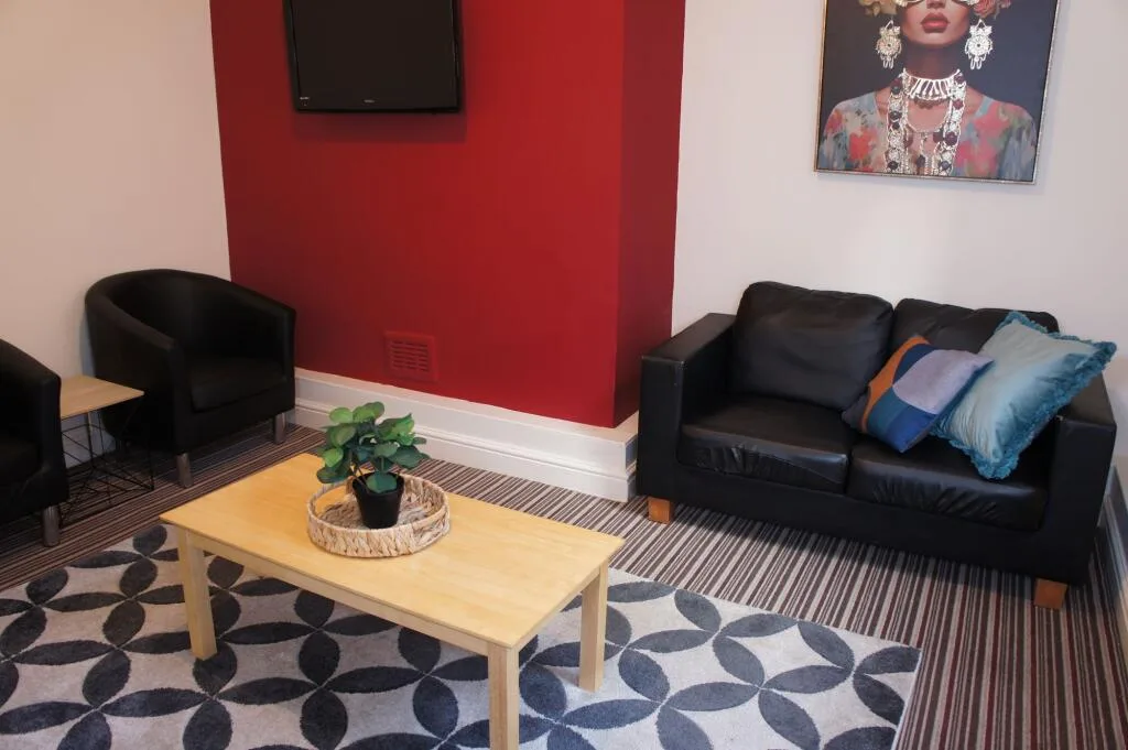 3 bedroom flat for rent