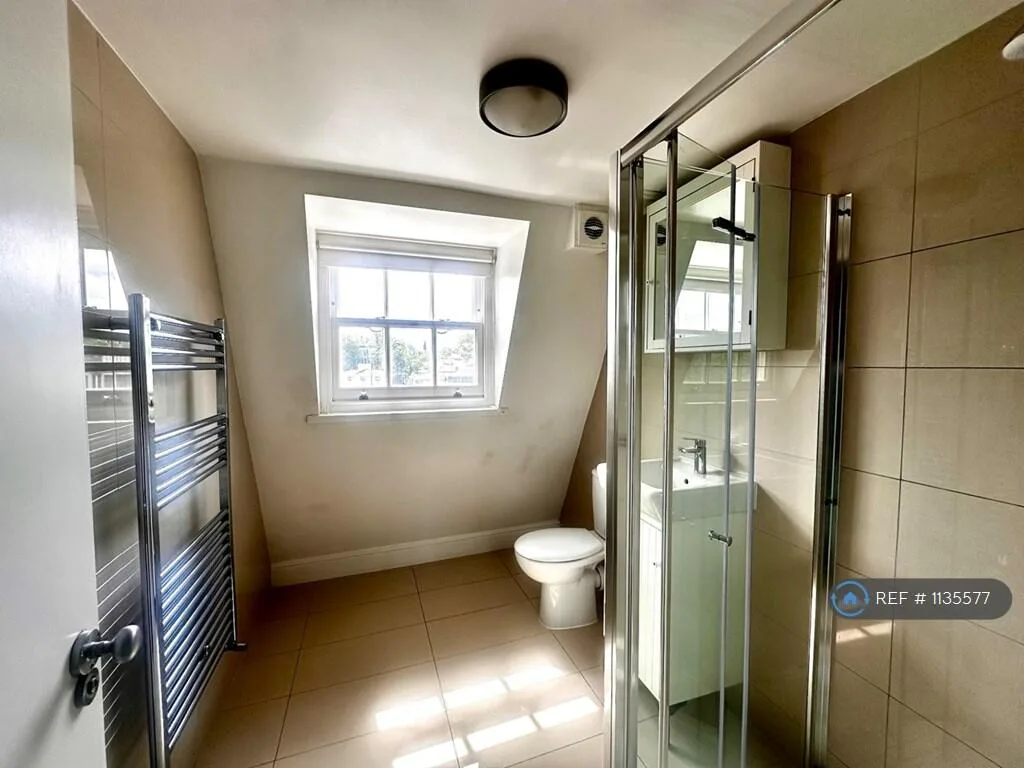 3 bedroom maisonette for rent