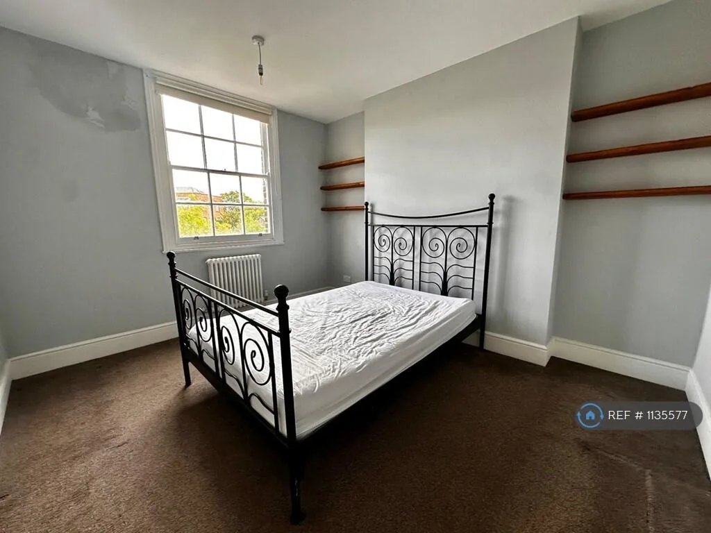 3 bedroom maisonette for rent