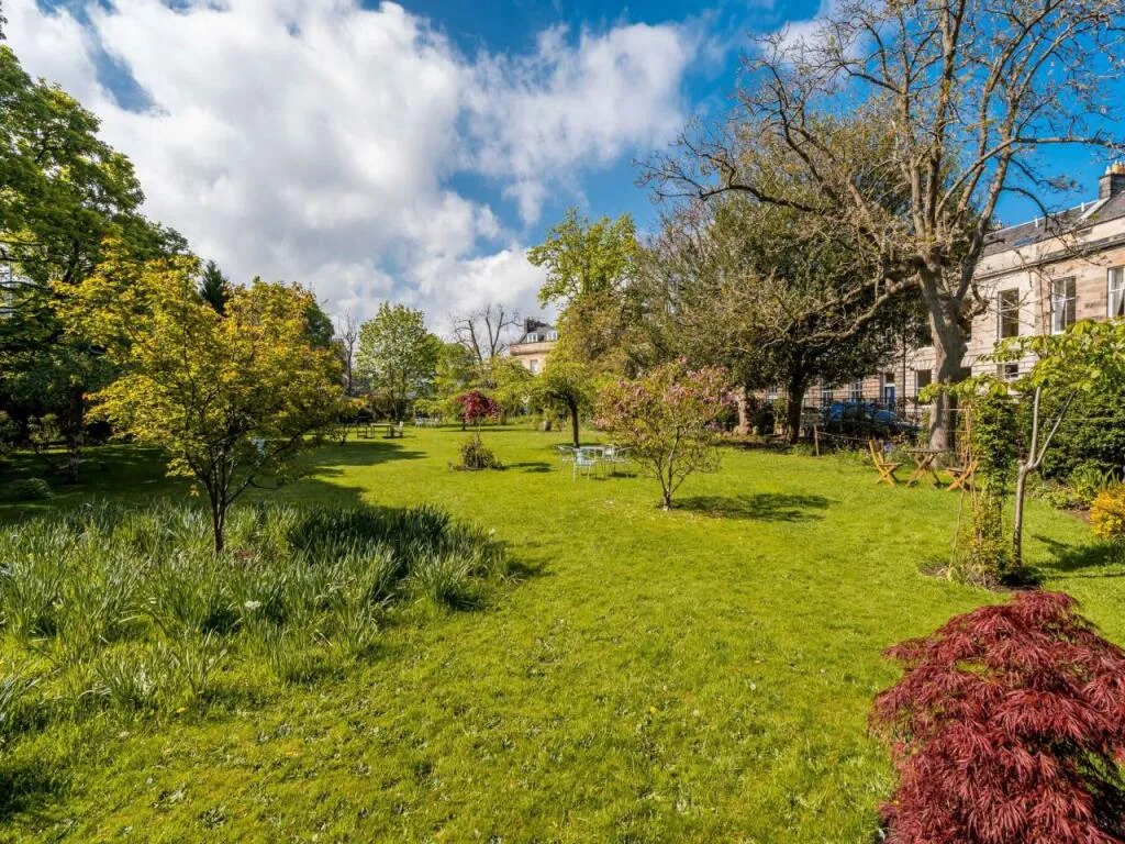 4 bedroom flat for rent