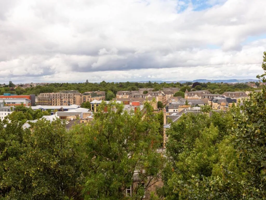 4 bedroom flat for rent