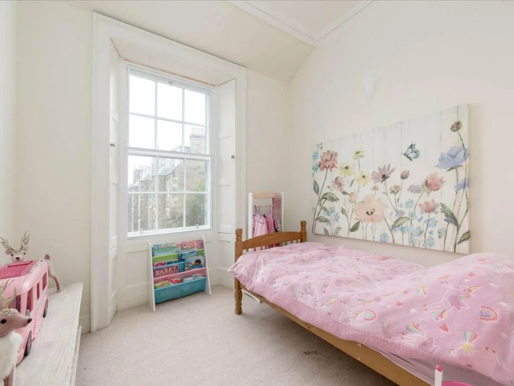 4 bedroom flat for rent