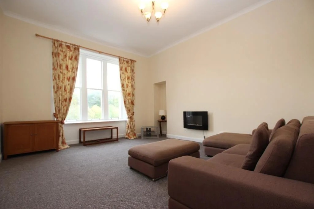 3 bedroom flat for rent