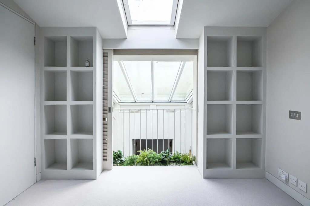 2 bedroom mews property for rent
