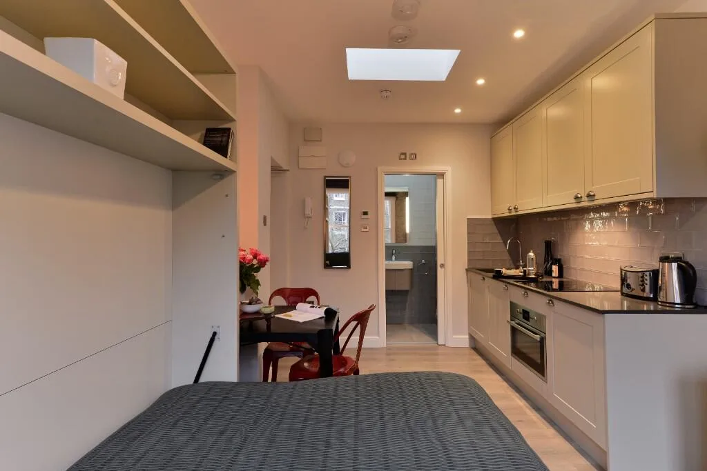 Studio flat for rent