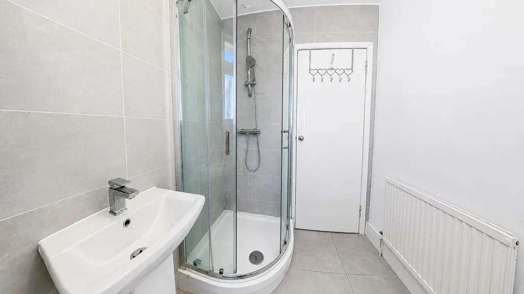 6 bedroom terraced house for rent