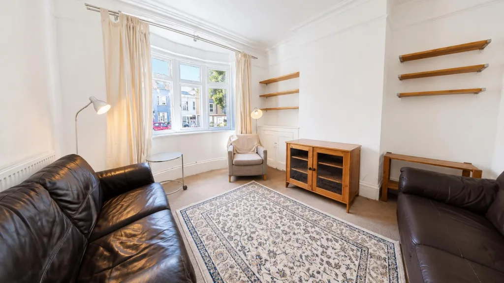 6 bedroom terraced house for rent