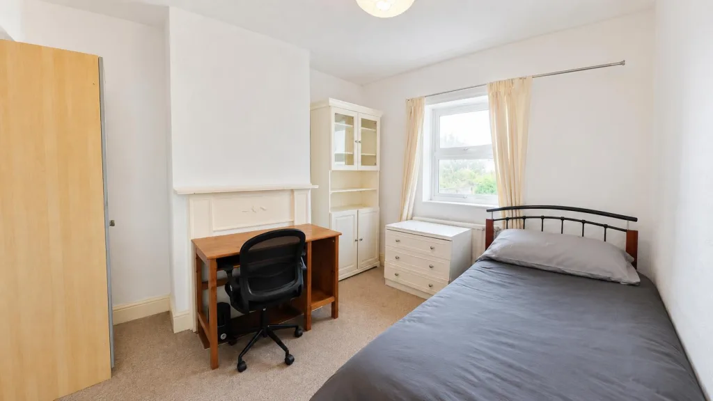6 bedroom terraced house for rent
