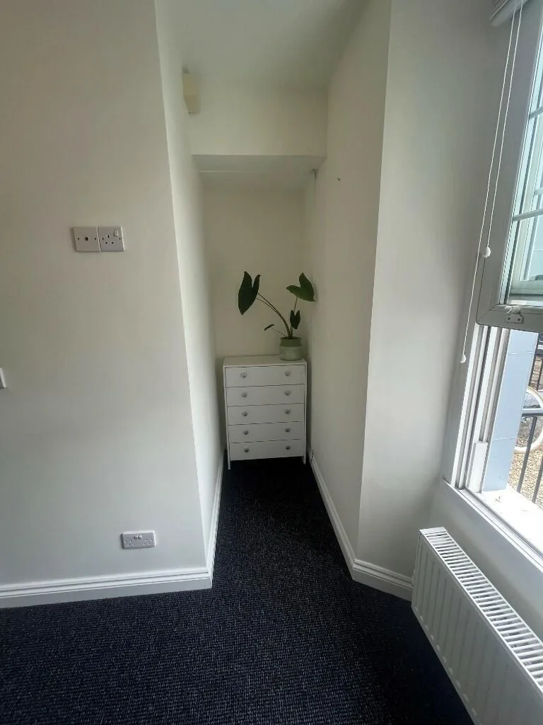 1 bedroom house share for rent