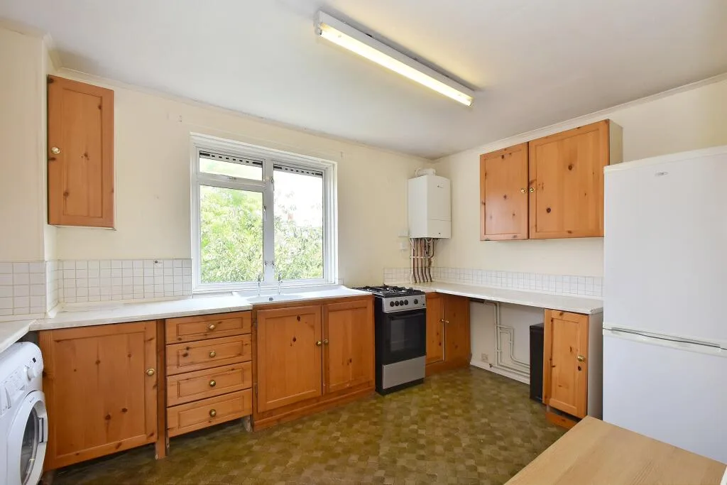 3 bedroom flat for rent
