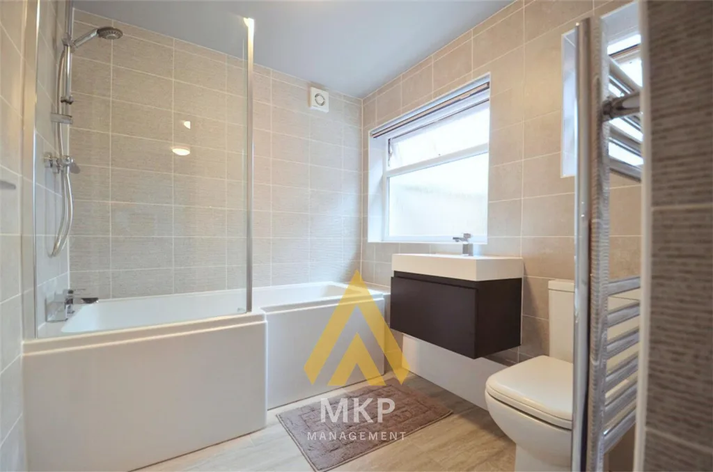 6 bedroom terraced house for rent