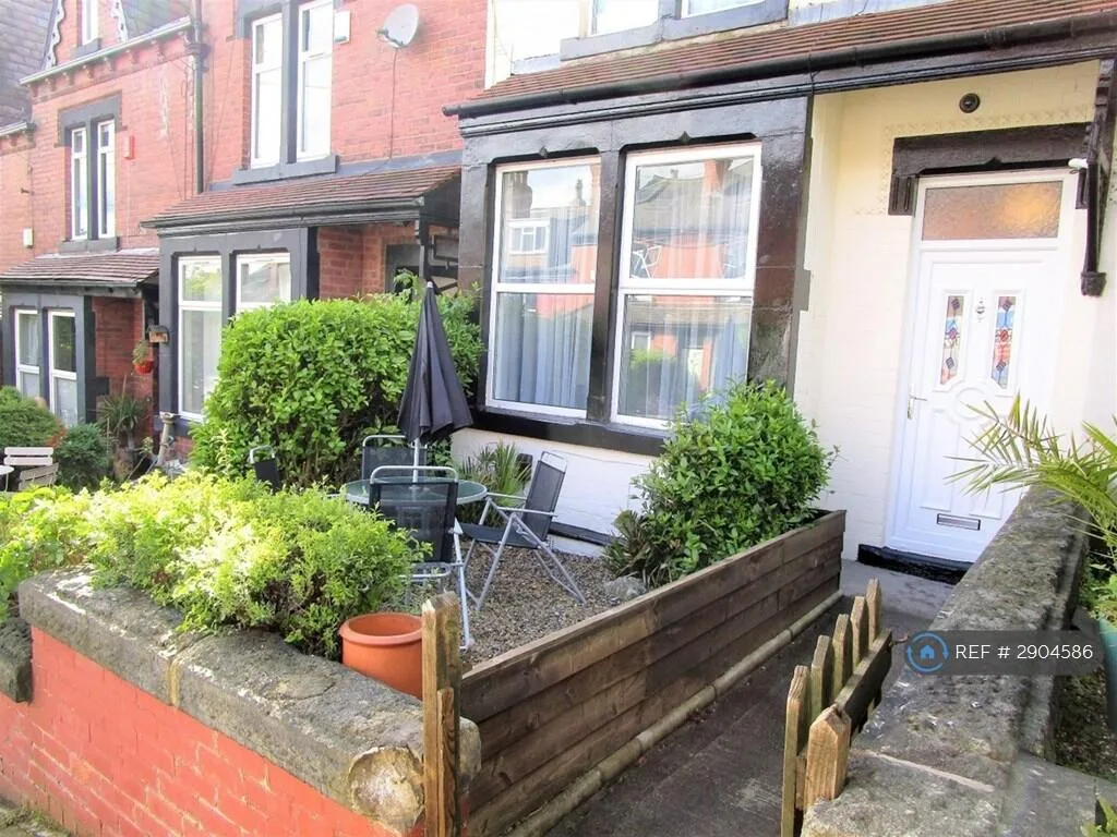 1 bedroom house share for rent