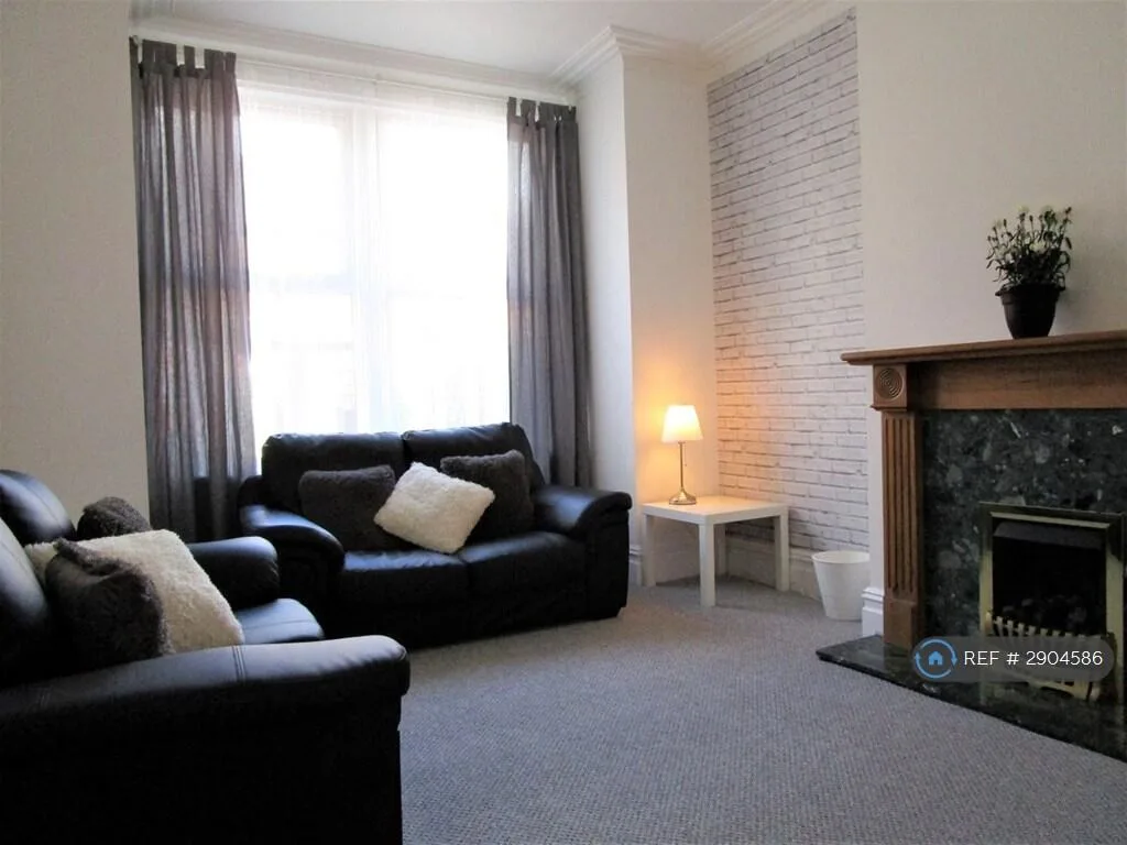 1 bedroom house share for rent