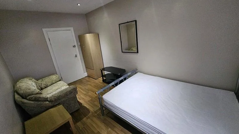 1 bedroom flat share for rent