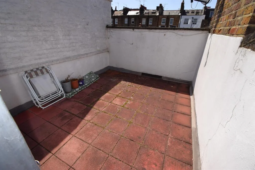 2 bedroom terraced house for rent