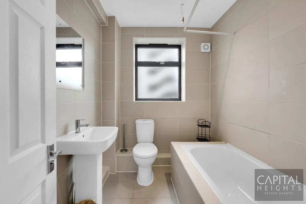 5 bedroom terraced house for rent